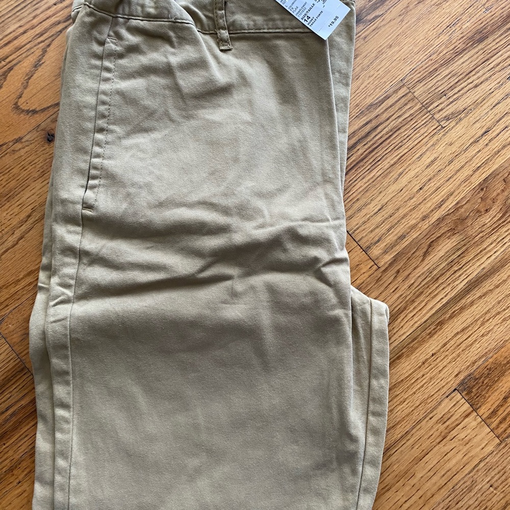 The Children’s Place Boys Khaki Pants- NWT